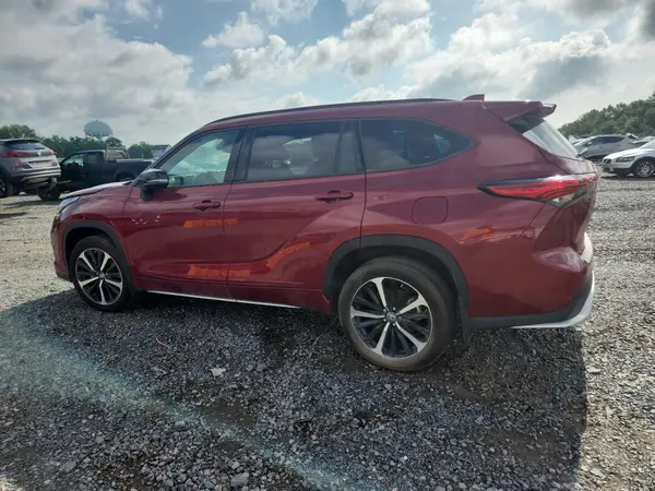 5TDLZRBH9NS253770 2022 TOYOTA HIGHLANDER - Image 2