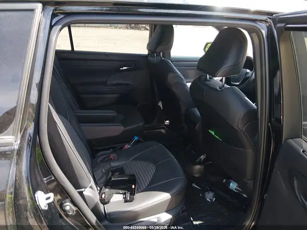5TDLZRBHXMS141235 2021 TOYOTA HIGHLANDER - Image 8