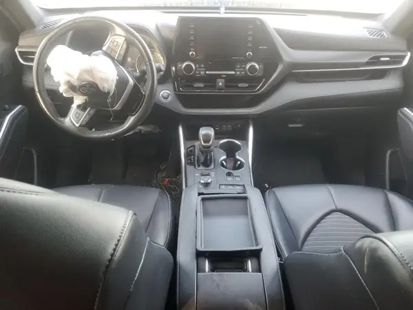 5TDLZRBHXNS196995 2022 TOYOTA HIGHLANDER - Image 8