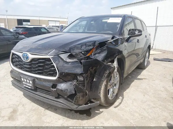 5TDVARAH6PS518117 2023 TOYOTA HIGHLANDER - Image 2