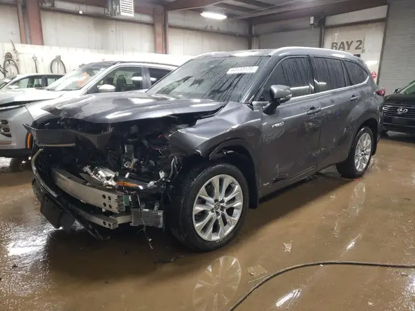 5TDXBRCH0MS522418 2021 TOYOTA HIGHLANDER - Image 1