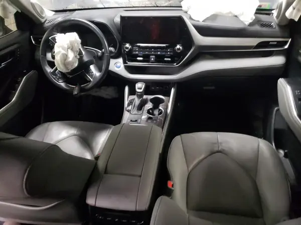 5TDXBRCH0MS522418 2021 TOYOTA HIGHLANDER - Image 8