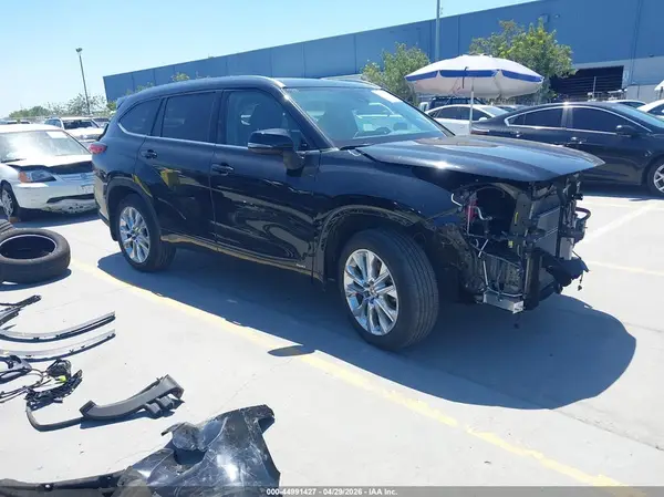 5TDXBRCH0PS566567 2023 TOYOTA HIGHLANDER - Image 1