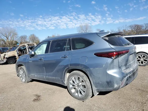 5TDXBRCH1LS003540 2020 TOYOTA HIGHLANDER - Image 2