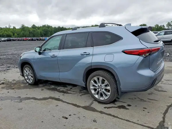 5TDXBRCH1LS007796 2020 TOYOTA HIGHLANDER - Image 2