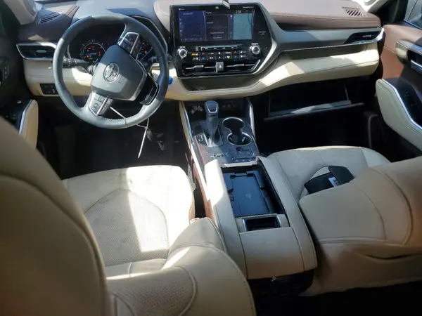 5TDXBRCH1MS531189 2021 TOYOTA HIGHLANDER - Image 8