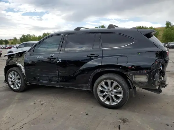 5TDXBRCH1MS536912 2021 TOYOTA HIGHLANDER - Image 2