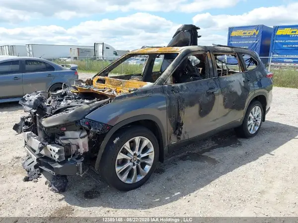 5TDXBRCH1PS592286 2023 TOYOTA HIGHLANDER - Image 2