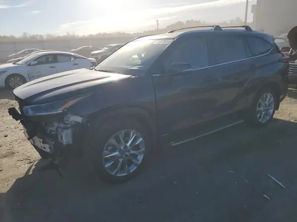 5TDXBRCH1PS597035 2023 TOYOTA HIGHLANDER - Image 1