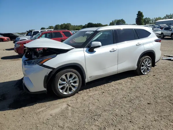 5TDXBRCH1RS614922 2024 TOYOTA HIGHLANDER - Image 1