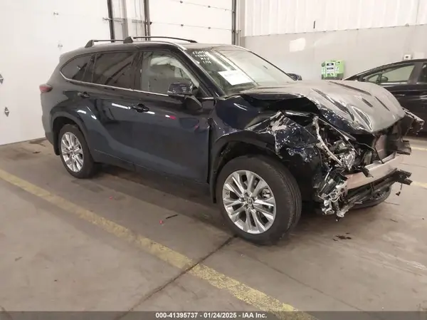 5TDXBRCH1RS625581 2024 TOYOTA HIGHLANDER - Image 1