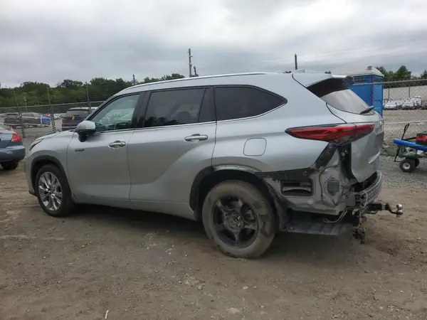5TDXBRCH2MS024012 2021 TOYOTA HIGHLANDER - Image 2