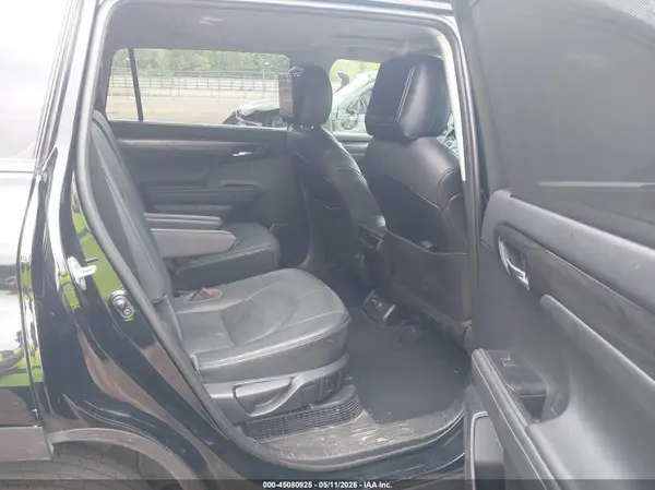 5TDXBRCH2MS063439 2021 TOYOTA HIGHLANDER - Image 8