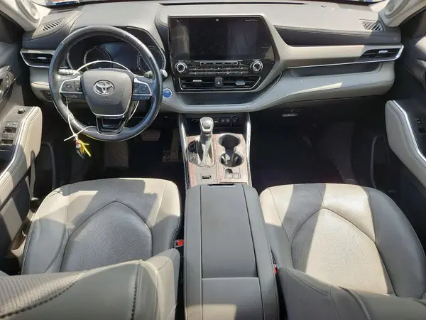 5TDXBRCH2MS064493 2021 TOYOTA HIGHLANDER - Image 8