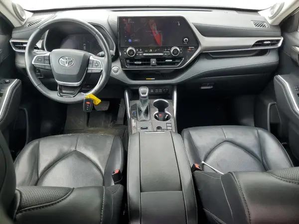 5TDXBRCH2PS564674 2023 TOYOTA HIGHLANDER - Image 8