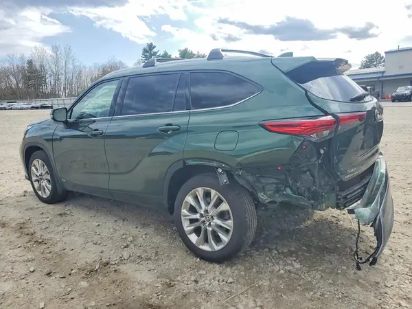 5TDXBRCH2PS577120 2023 TOYOTA HIGHLANDER - Image 2