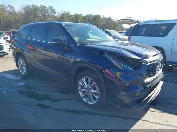 5TDXBRCH2PS581040 2023 TOYOTA HIGHLANDER - Image 1