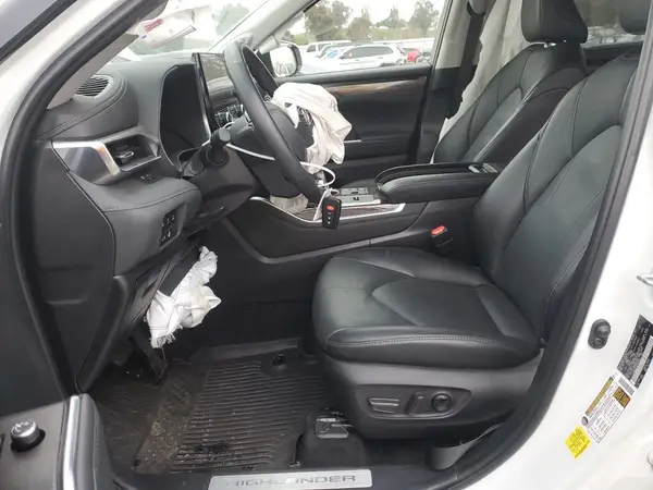 2023 TOYOTA HIGHLANDER COPART lot 43276035 auction photo 7