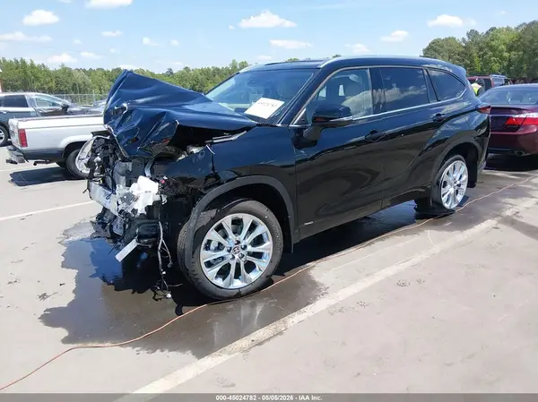 5TDXBRCH2SS683303 2025 TOYOTA HIGHLANDER - Image 2