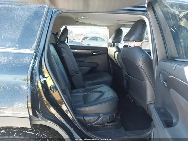 5TDXBRCH3LS006908 2020 TOYOTA HIGHLANDER - Image 8