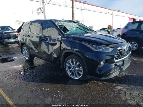 5TDXBRCH3NS547718 2022 TOYOTA HIGHLANDER - Image 1