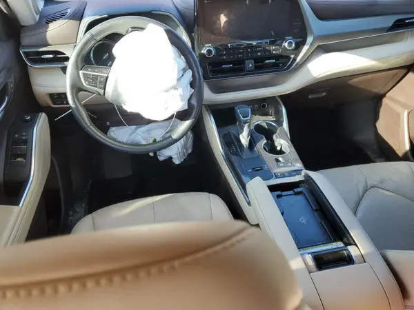 5TDXBRCH3NS550117 2022 TOYOTA HIGHLANDER - Image 8