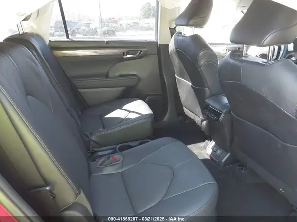 5TDXBRCH3PS116816 2023 TOYOTA HIGHLANDER - Image 8