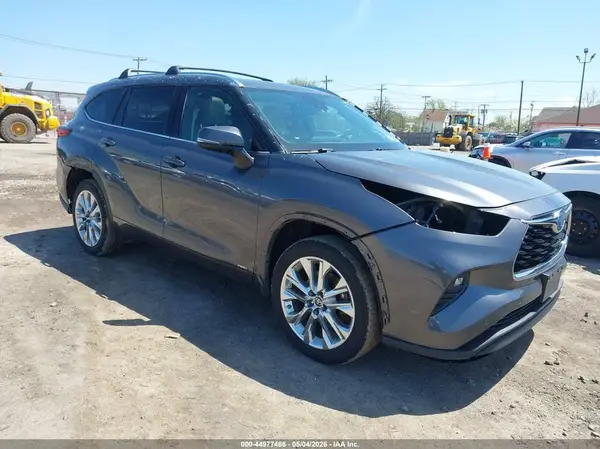 5TDXBRCH3PS571777 2023 TOYOTA HIGHLANDER - Image 1