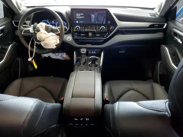 5TDXBRCH3SS650858 2025 TOYOTA HIGHLANDER - Image 8