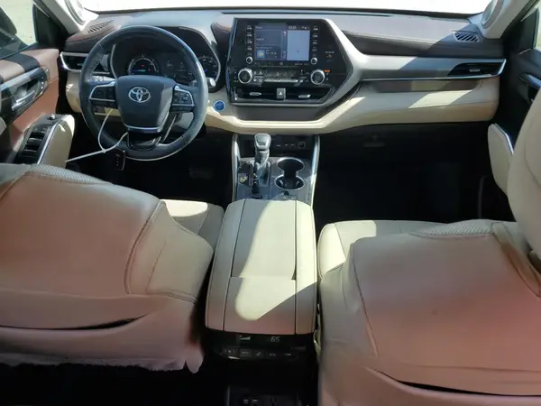 5TDXBRCH4LS000468 2020 TOYOTA HIGHLANDER - Image 8