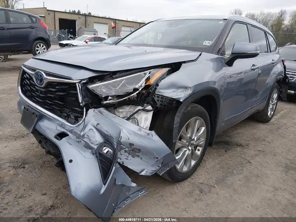 5TDXBRCH4MS062437 2021 TOYOTA HIGHLANDER - Image 2