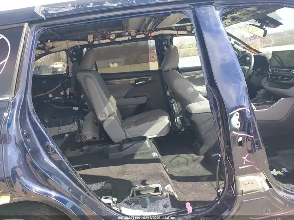 5TDXBRCH4NS558128 2022 TOYOTA HIGHLANDER - Image 8
