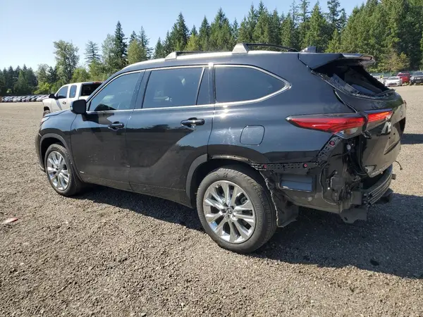 5TDXBRCH4PS579905 2023 TOYOTA HIGHLANDER - Image 2
