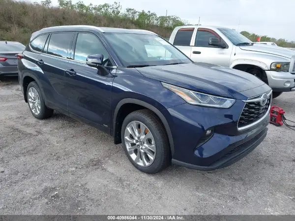 5TDXBRCH4RS631620 2024 TOYOTA HIGHLANDER - Image 1