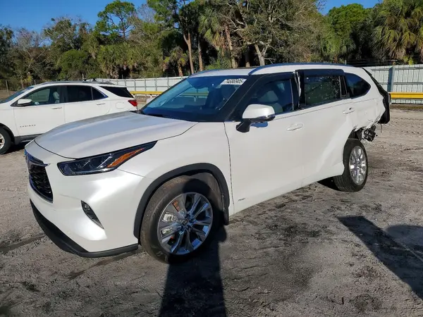 5TDXBRCH4RS642861 2024 TOYOTA HIGHLANDER - Image 1