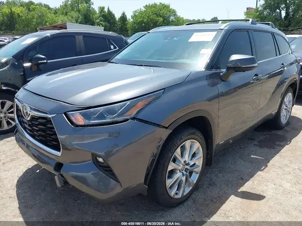 5TDXBRCH4SS686235 2025 TOYOTA HIGHLANDER - Image 2