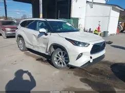 5TDXBRCH5MS520731 2021 TOYOTA HIGHLANDER