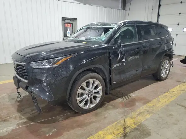 5TDXBRCH5NS551866 2022 TOYOTA HIGHLANDER - Image 1