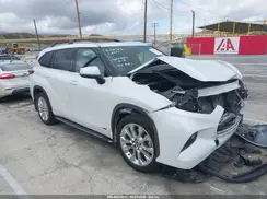 5TDXBRCH5NS552080 2022 TOYOTA HIGHLANDER