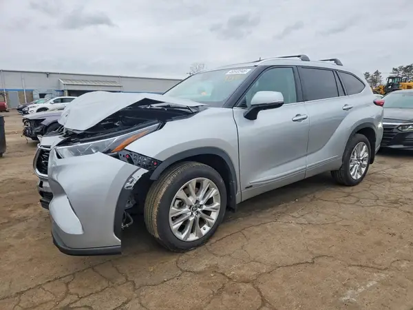 5TDXBRCH5PS125095 2023 TOYOTA HIGHLANDER - Image 1