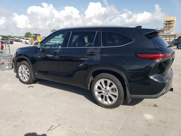 5TDXBRCH5PS598656 2023 TOYOTA HIGHLANDER - Image 2