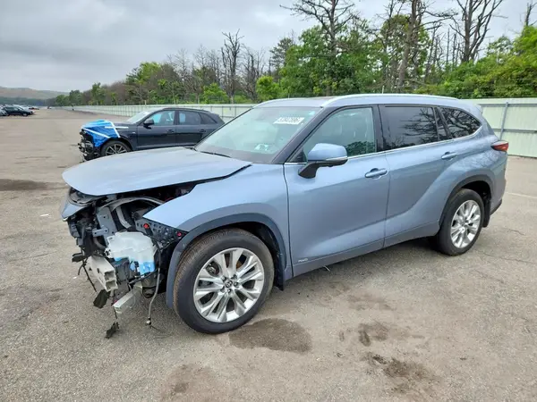 5TDXBRCH5RS606855 2024 TOYOTA HIGHLANDER - Image 1