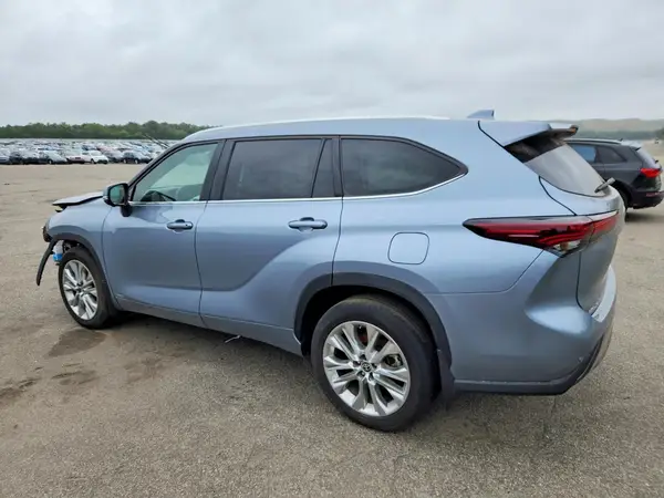 5TDXBRCH5RS606855 2024 TOYOTA HIGHLANDER - Image 2