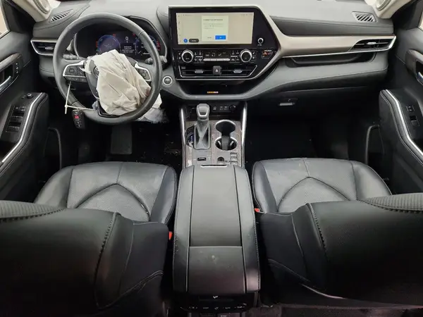 5TDXBRCH5RS606855 2024 TOYOTA HIGHLANDER - Image 8