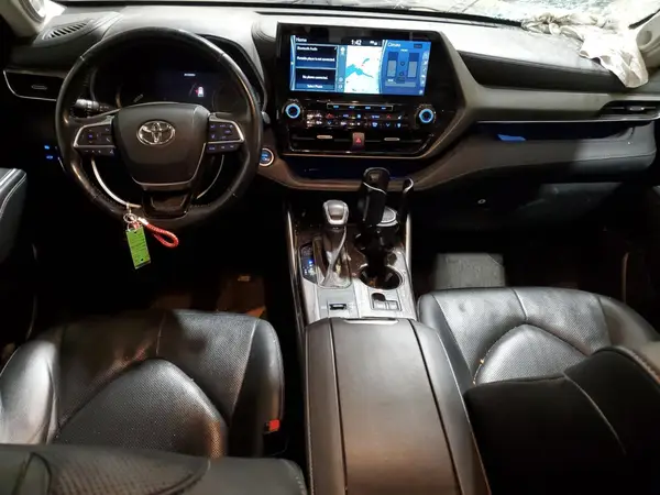 5TDXBRCH6MS028774 2021 TOYOTA HIGHLANDER - Image 8