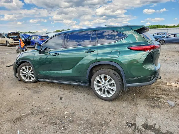5TDXBRCH6PS588573 2023 TOYOTA HIGHLANDER - Image 2