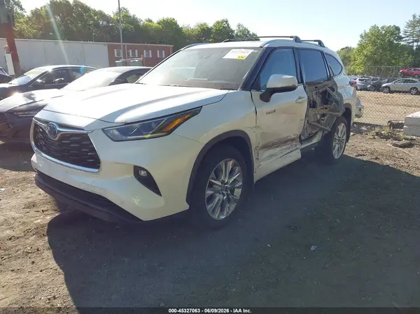 5TDXBRCH7LS004160 2020 TOYOTA HIGHLANDER - Image 2
