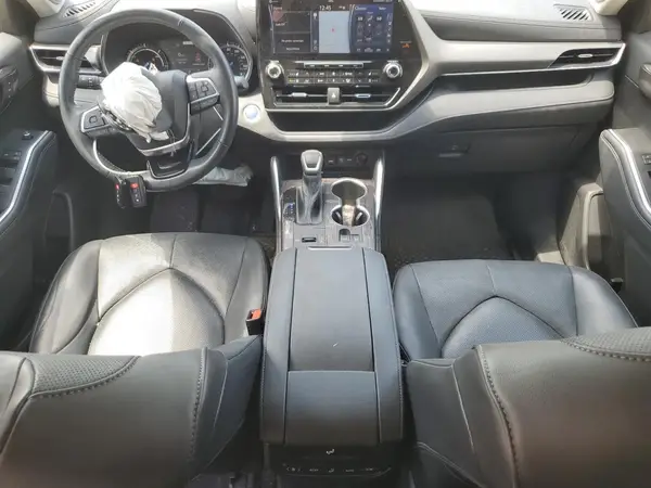 5TDXBRCH7MS065638 2021 TOYOTA HIGHLANDER - Image 8