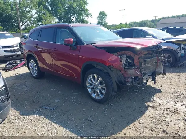 5TDXBRCH7PS115412 2023 TOYOTA HIGHLANDER - Image 1