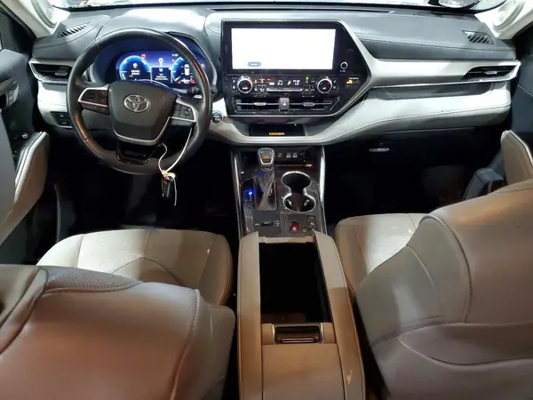 5TDXBRCH7PS602450 2023 TOYOTA HIGHLANDER - Image 8